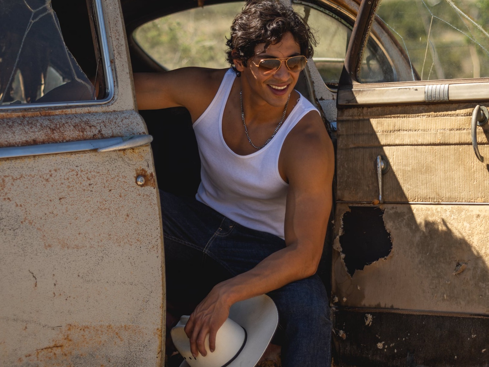 Los Angeles Photographer in Portrait, Fashion, Editorial, Swimwear, Beauty and more